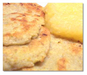 Kartoffelpfannkuchen/Kartoffelpuffer mit Apfelbrei  